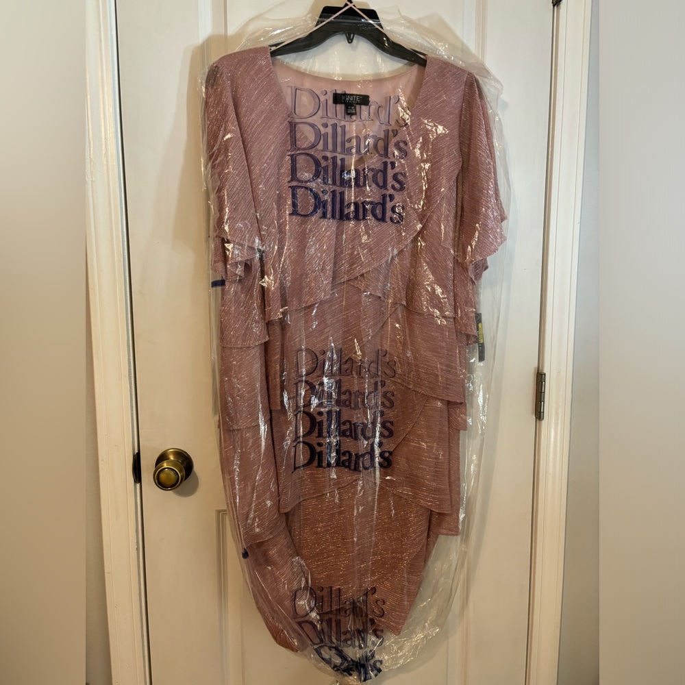 Gorgeous Asymmetrical layered shimmering Rose Pink dress. - Picture 16 of 16